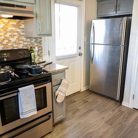 Fabulous King Size Bed In A Gated Neighborhood! Apartment Edinburg Ngoại thất bức ảnh